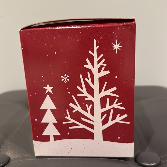 Heirloom Collection | Barbie Ornament Collectors Edition-2014 - Picture 6 of 10